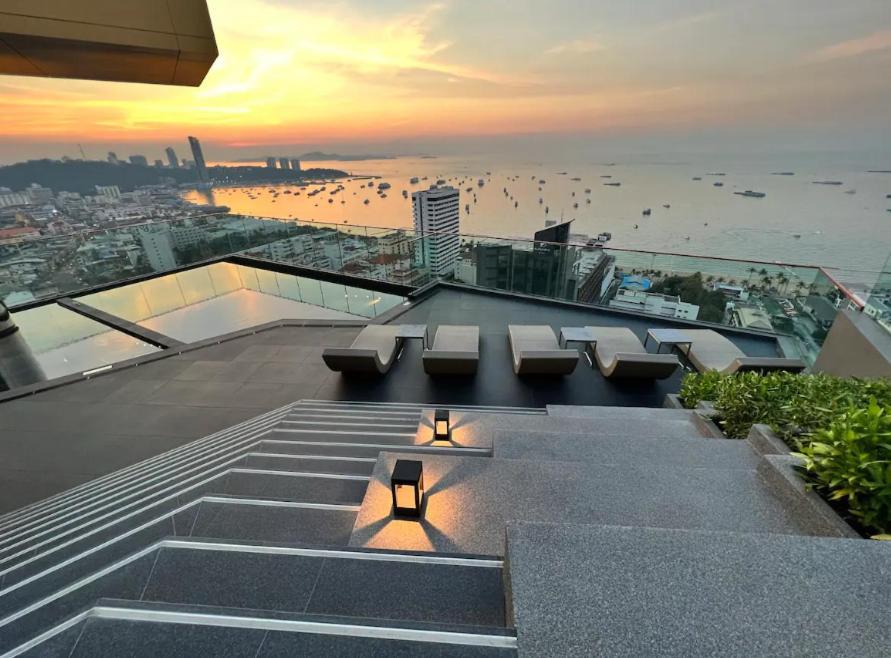 The Edge Central Pattaya Seaview With Infinity Pool & Free Netflix Dış mekan fotoğraf